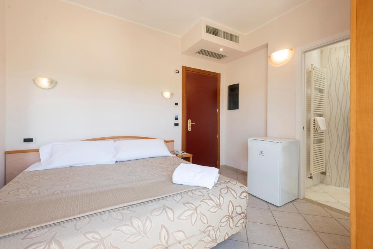 Hotel Residence Imperial Misano Adriatico Ngoại thất bức ảnh