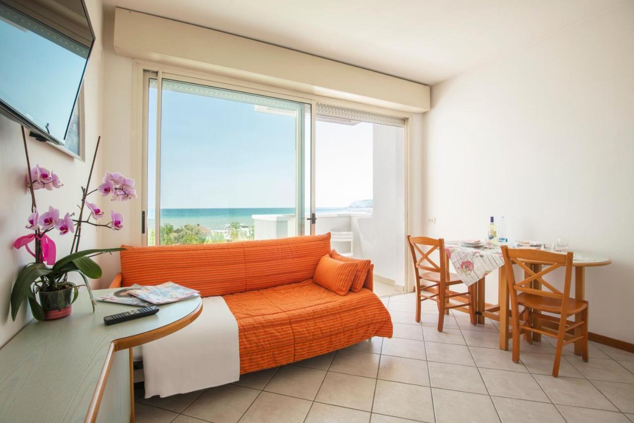Hotel Residence Imperial Misano Adriatico Ngoại thất bức ảnh
