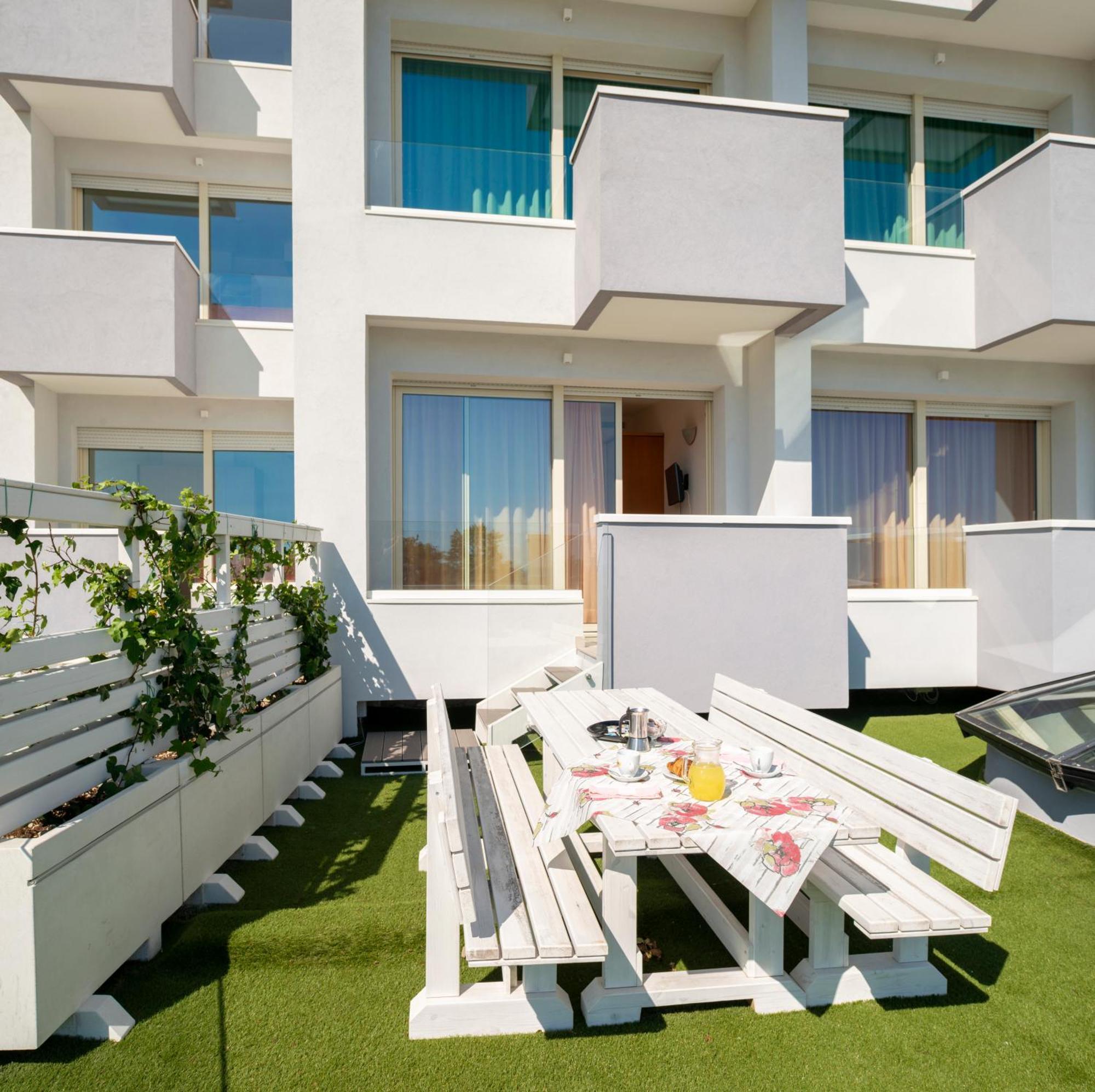 Hotel Residence Imperial Misano Adriatico Ngoại thất bức ảnh